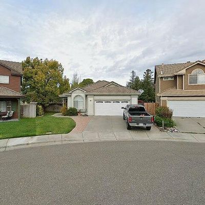 185 Victoria Dr, Dixon, CA 95620