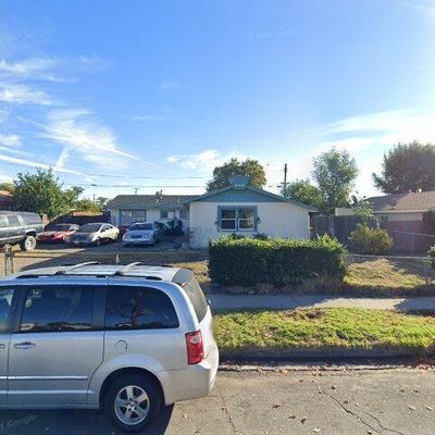 2208 Los Flores St, Pomona, CA 91767