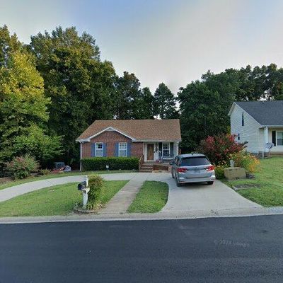 2209 Ladd Dr, Clarksville, TN 37043