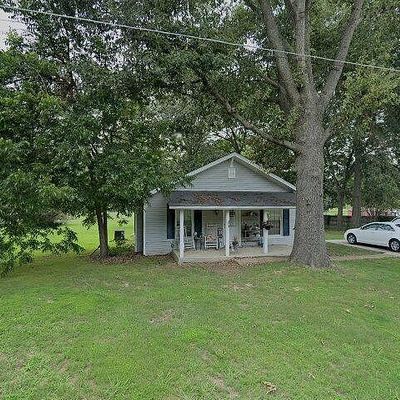 224 S Poplar St, Dyer, TN 38330