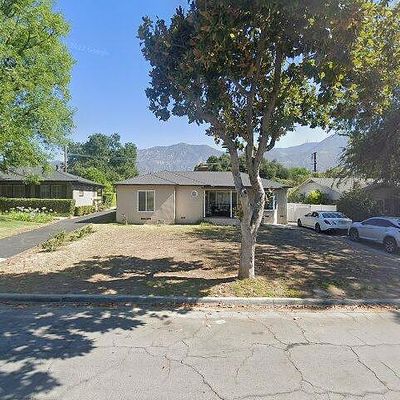 2273 E Woodlyn Rd, Pasadena, CA 91104