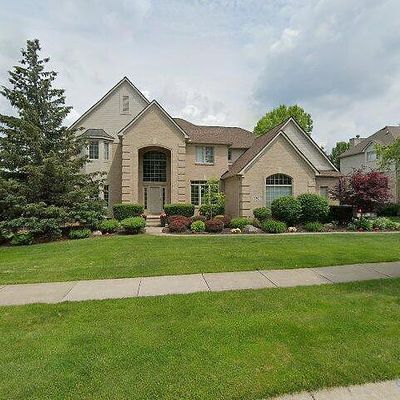 2291 Ivy Hill Dr, Commerce Township, MI 48382