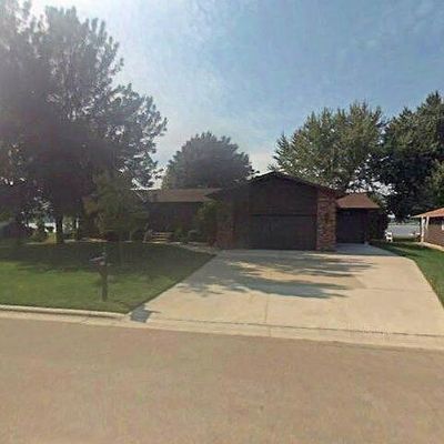 230 Twin Harbor Dr, Winneconne, WI 54986