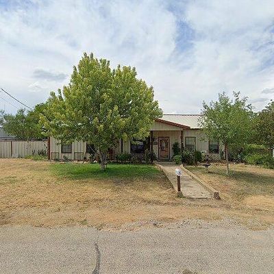 2305 Avenue B, Brownwood, TX 76801