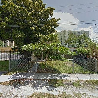 2320 Nw 55 Th St, Miami, FL 33142