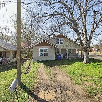 233 Houston, Grand Saline, TX 75140