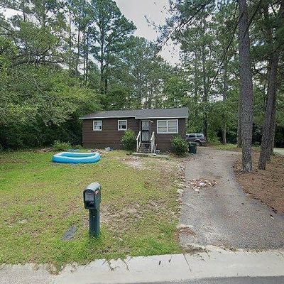 233 Pennsylvania Ave, Fayetteville, NC 28301