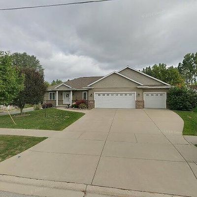 2330 Memorial Dr, Green Bay, WI 54303