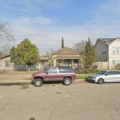 241 E Tuolumne St, Fresno, CA 93706