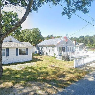 21 Weston Ave, Wareham, MA 02571