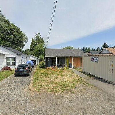 211 E Cherry St, Centralia, WA 98531