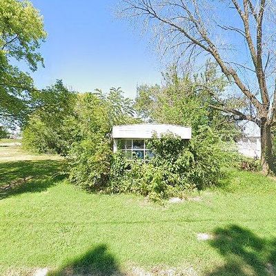 214 W National St, Harrisburg, IL 62946