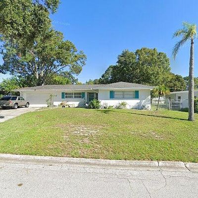 2141 Indian Ave S, Belleair Bluffs, FL 33770