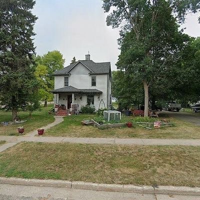 216 Elizabeth St, Hawley, MN 56549