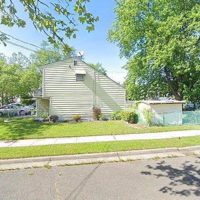 297 Egolf Dr, Rahway, NJ 07065