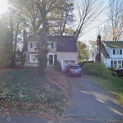 25 Buell St, North Haven, CT 06473