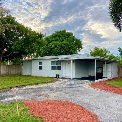 2561 Ne 12 Th Ave, Pompano Beach, FL 33064