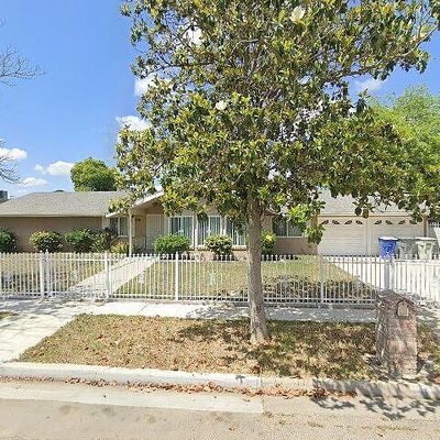 2568 S Harrison Ave, Fresno, CA 93706