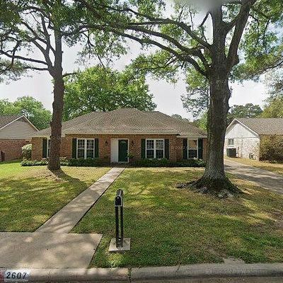 2607 Pine Village Dr, Houston, TX 77080