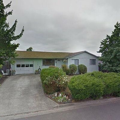 265 Corona Loop Rd, Roseburg, OR 97471