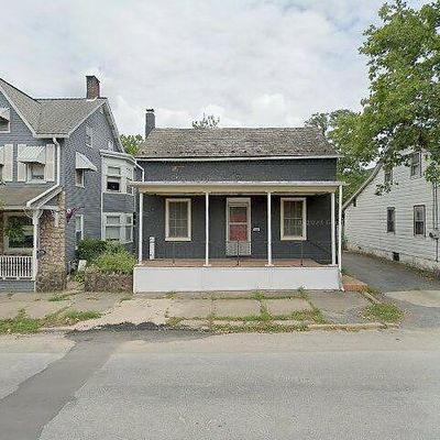 319 Main St, Freemansburg, PA 18017