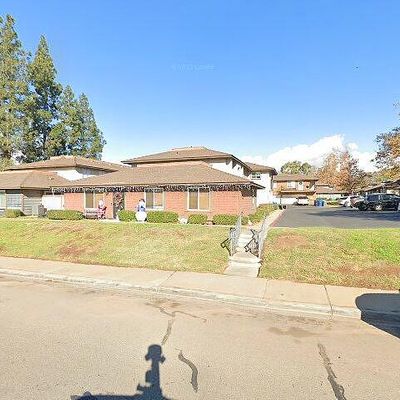 321 Sun Ct, El Cajon, CA 92021