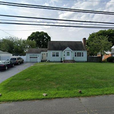 3289 Old Town Rd, Bridgeport, CT 06606