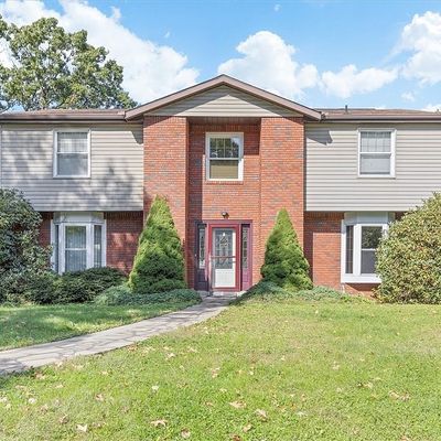 345 Stoneybrooke Dr, Cheswick, PA 15024