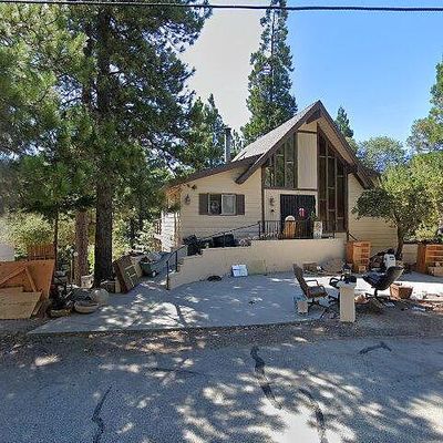 301 Annandale Dr, Lake Arrowhead, CA 92352