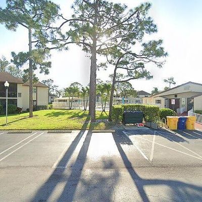 302 Knotty Pine Cir #D 1, Greenacres, FL 33463