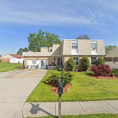 304 Providence Rd, Chesapeake, VA 23325