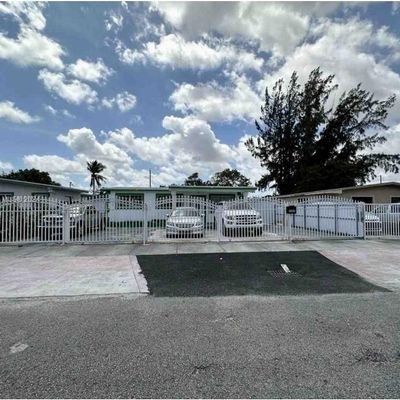 3060 Nw 98 Th St, Miami, FL 33147