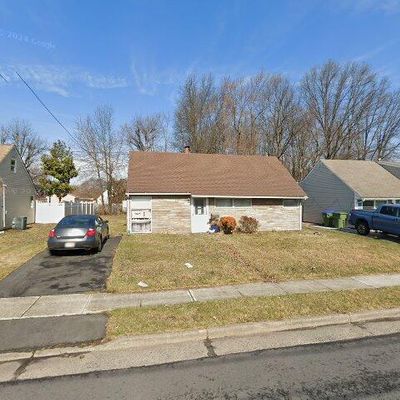 31 Ashley Rd, Edison, NJ 08817