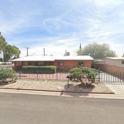 3866 E Edison Pl, Tucson, AZ 85716