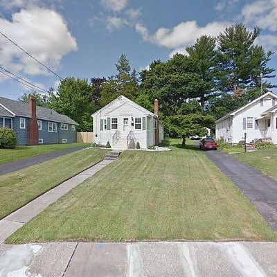 39 Lindbergh Dr, Wethersfield, CT 06109