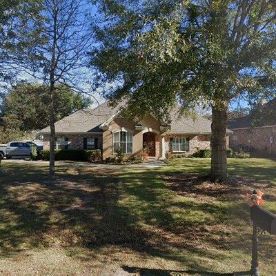 390 Red Maple Dr, Mandeville, LA 70448