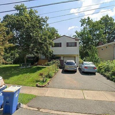 4 Grimm Dr, Somerville, NJ 08876