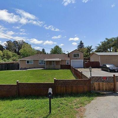 40 Linden Rd, Watsonville, CA 95076