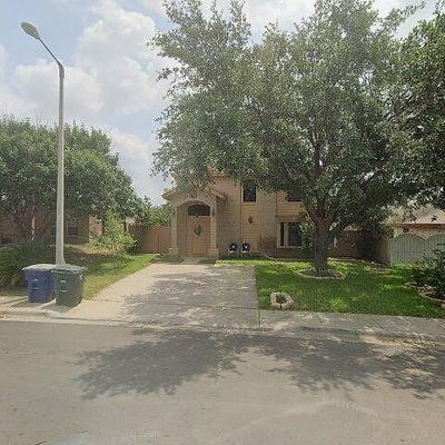 4017 Declaration Dr, Laredo, TX 78046