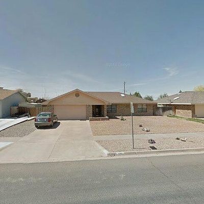 3704 Bandolina Ave, Roswell, NM 88201