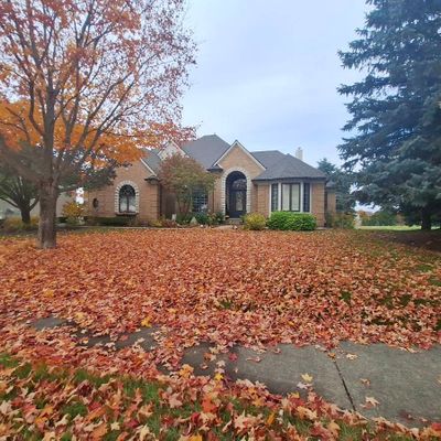 372 Overlook Dr, Oxford, MI 48371