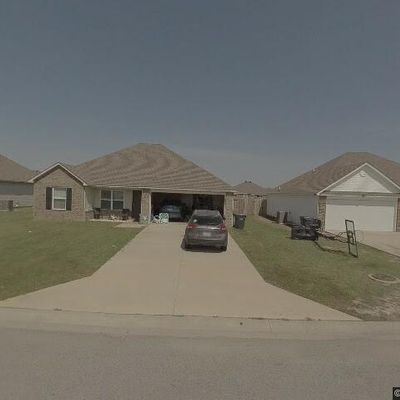 3812 Churchill Dr, Jonesboro, AR 72404