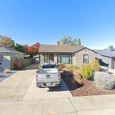 4624 61 St St, Sacramento, CA 95820