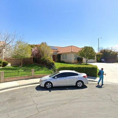 42404 Butterscotch Ln, Lancaster, CA 93536