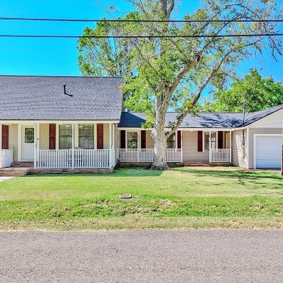 4301 Garfield Ave, Groves, TX 77619