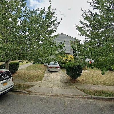 445 Rhodes Ln, West Hempstead, NY 11552