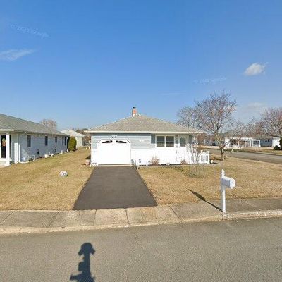 45 Port Royal Dr, Toms River, NJ 08757