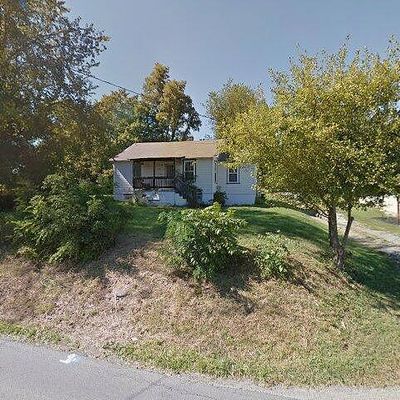 5441 Empire St, Pulaski, VA 24301