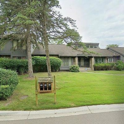 5520 Ridgewood, West Bloomfield, MI 48322