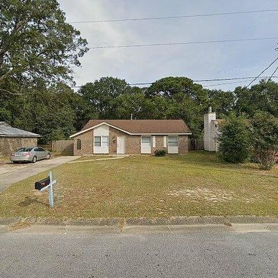 5872 Avondale Rd, Pensacola, FL 32526